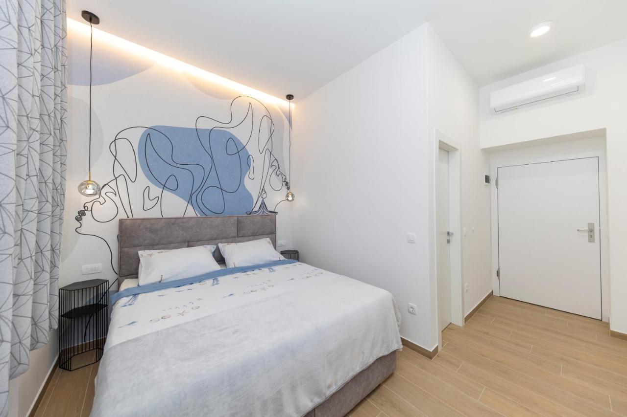 Apartman & Kolovare 2, *